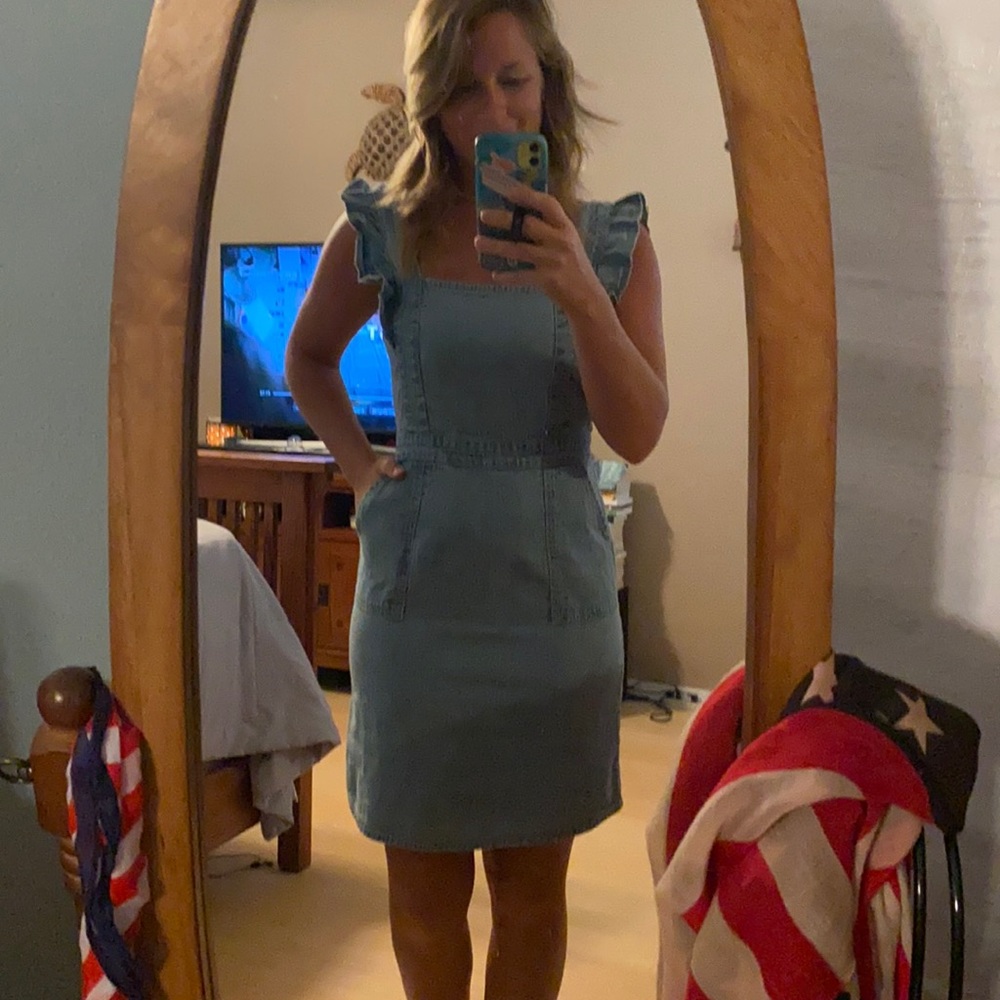 Denim Dress with Pockets 💙